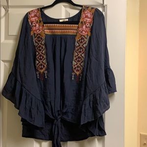 Entro Embroidered Top